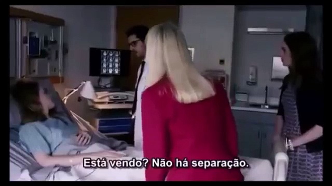 sense8 season 1 nomi and amanita scenes 06