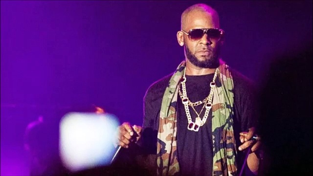 R Kelly Reveals Beautiful 2016 Vocal Condition; Acapella Live Vocals From GQ (1024p FULL HD)