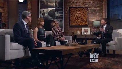 Talking Dead - Melissa McBride Alicia Witt funny moment (Trend Videos)