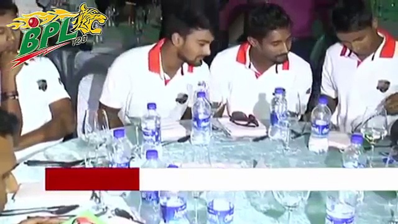 BPL 3_Comilla Victorians Brand ambassador Ananta Jalil and Barsha 2015