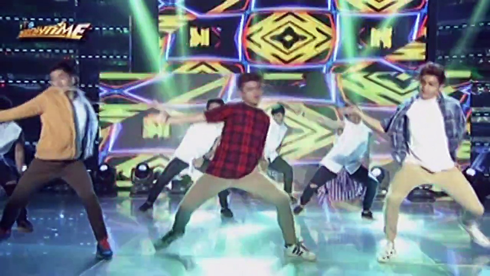 ⁣Its Showtime: Hashtags danced to trending songs