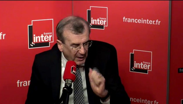 François Villeroy de Galhau : La politique monétaire a créé 80 000 emplois en France en 2015