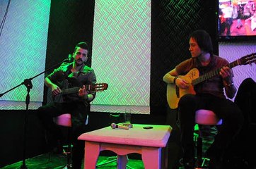 Onur Koç - Saatler Sen Geçe