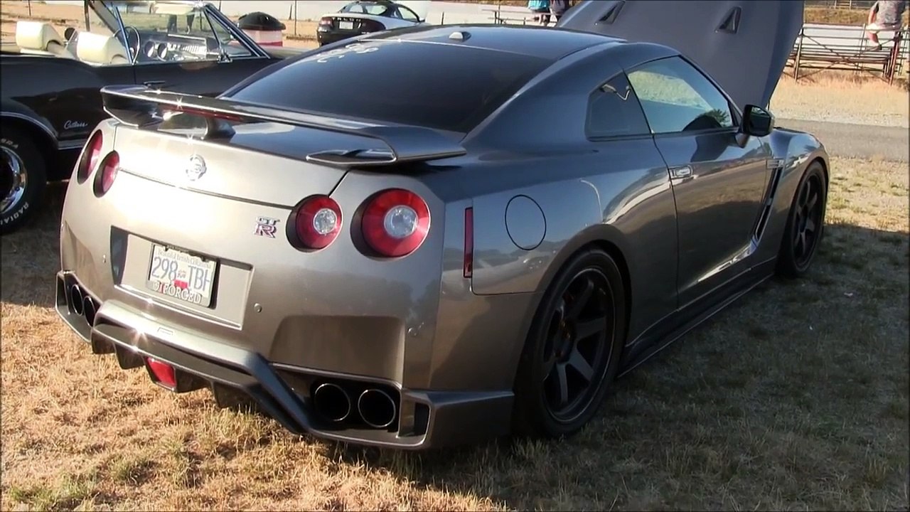 Audi RS5 vs GTR,drag race ,top speed and acceleration of dram cars