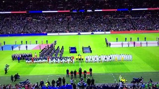 Lémouvante Marseillaise chantée par Wembley