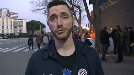 Alexandre a remis le Trophée de joueur du mois à Ryad Boudebouz