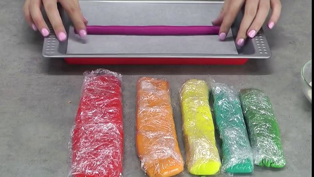 Fabriquez ces biscuits en forme de licorne aux couleurs de l'arc-en-ciel