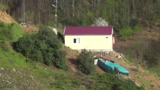 Yaşamaz Denilen Engelli Kız Hayata Okuyarak Tutundu - Zonguldak
