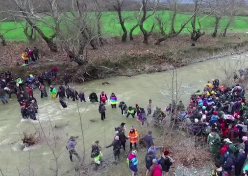 Grèce: la périlleuse traversée des migrants pour rejoindre la Macédoine