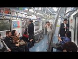 電車の中で音楽を聞きながら大声で歌い出すキチガイ韓国人