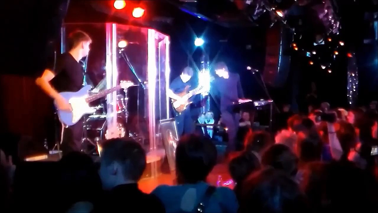 Александр Бон. Концерт в клубе «16 тонн» (Москва, 3.03.2016). Часть 1, авторская (Nina Maslennikova)