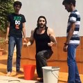 تحدي الثلج أحمد البايض ولكن !!! ice bucket challenge