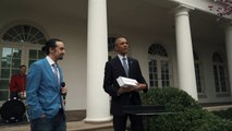 Le rappeur Lin-Manuel Miranda improvise avec Barack Obama