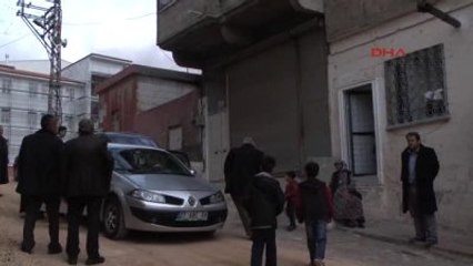 Nizip Üzerine Demir Kapı Düşen Zehra Öldü