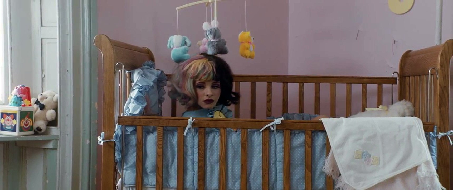 Melanie Martinez - Cry Baby (2016)