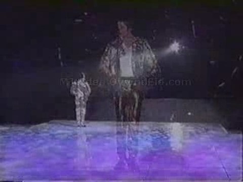 Breakdance - Michael Jackson Dance Moves