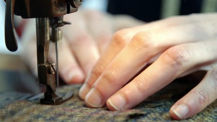 Découvrez cet incroyable costume trois pièces spécialement conçu pour les chevaux