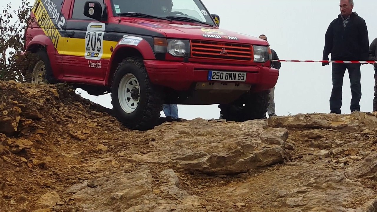 Monique Chaverot Mitsubishi Pajero Club Lentilly 4x4 Trial 4x4 Montalieu 2015