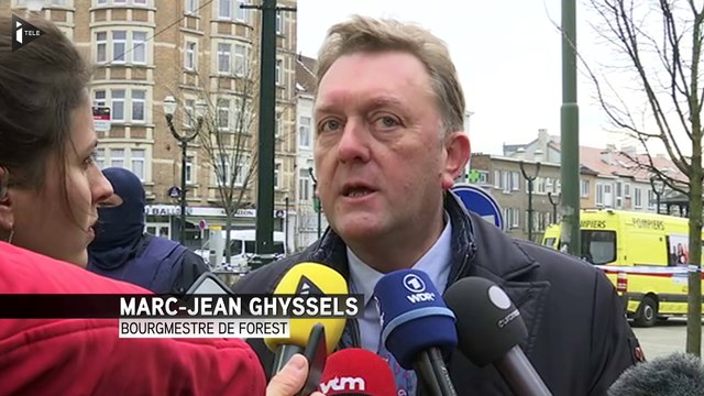 Bruxelles : 2 suspects sont retranchés dans un immeuble , selon le bourgmestre de Forest