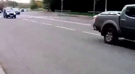 Солому на жигуля и на трасу ПРИКОЛ