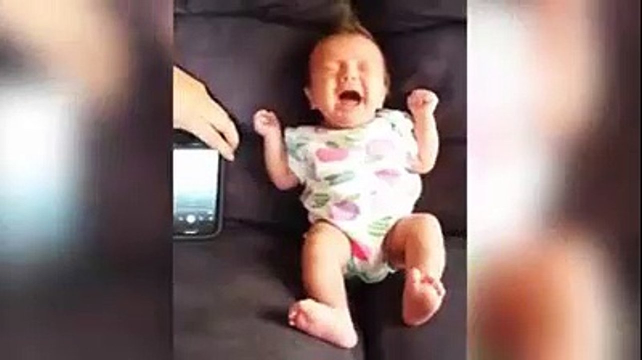 Country music soothes crying baby