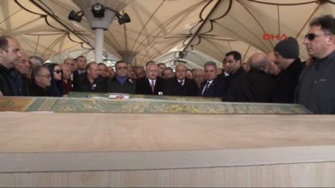 Kılıçdaroğlu, Bombalı Saldırıda Ölen CHP'li İlçe Eski Başkanı Mehmet Yurtsever'in Cenaze Namazına...