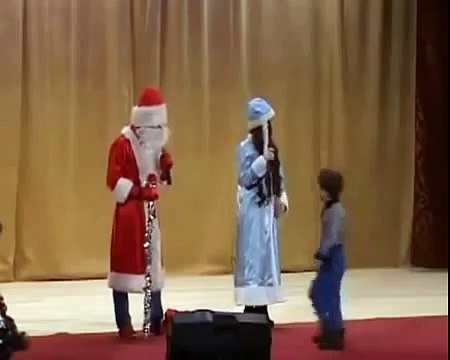 НОВЫЙ ГОД! Мальчик послал Деда Мороза на....ПРИКОЛ