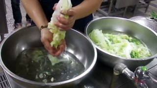IMGP3272  韓國泡菜  醃過鹽後的處理