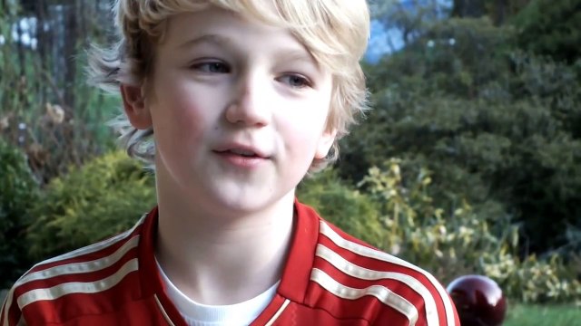 Fallrückzieher Tutorial am Beispiel von Thiago Alcantara im Spiel Bayern vs. VFB Stuttgart