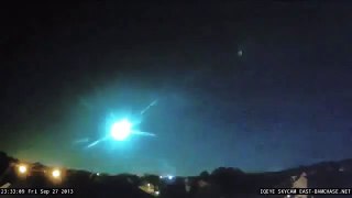BREAKING NEWS: Fireball Shoots Across Midnight Sky In US