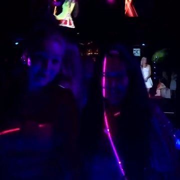 afrikantova_familyНочной клуб в Дубае