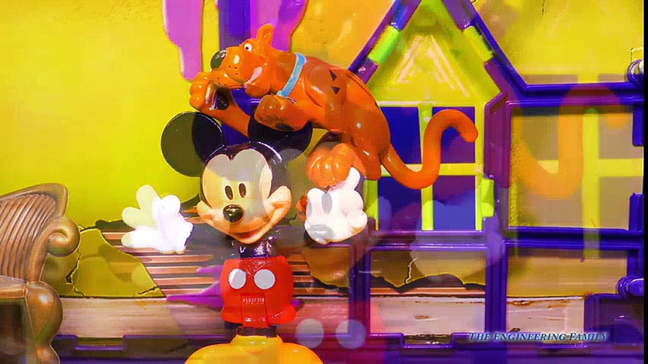 SCOOBY DOO and MICKEY MOUSE Ghost Hunt Scooby Doo Video Toy Parody  Mickey Mouse Cartoons