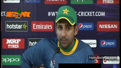 Malik , Sarfraz,  Wahab Funny Tezabi Totay 2016 hollybollygo.com