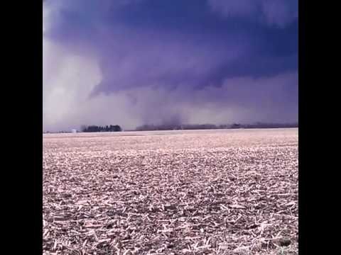 Tornado Touches Down in Western Illinois
