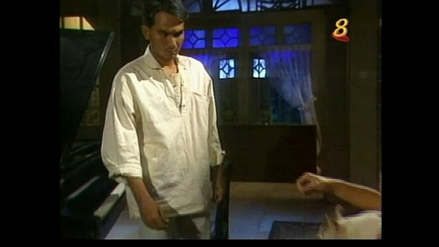 1988/1992 - Mystery Interlude Song 2 - 《迷离夜》插曲2 - 《一世情柔》 - Performed by Ivy Low - 由刘雪芳主唱.mp4