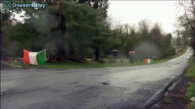 Супер прыжок на спорткаре