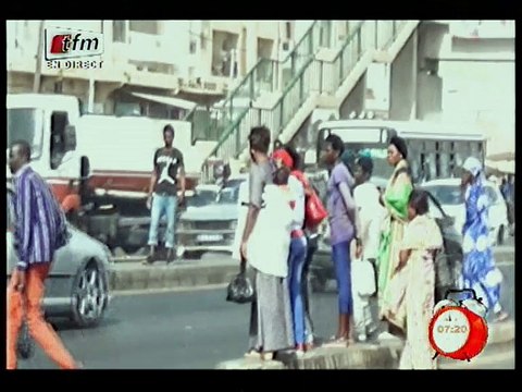 Insolite: En plein reportage, un Bus Tâtâ a failli tuer une vieille Dame...Regardez!!