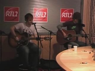 Sarah Bettens - Stuck in the middle with you (Acoustics-Rtl2