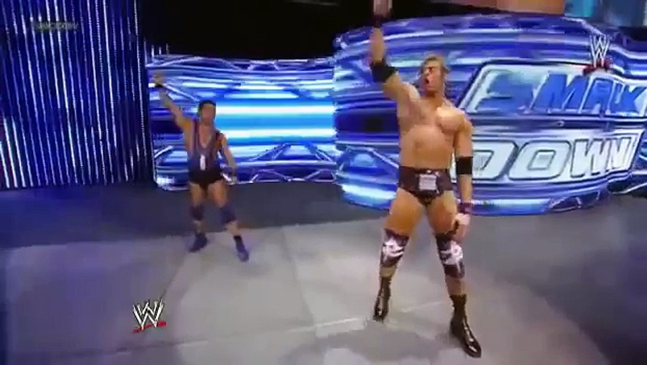 Big Show Attacks Santino Marella & Zack Ryder - WWE Smackdown 6_1_12.mp4