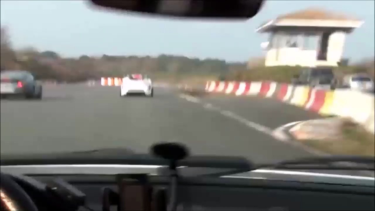 fiesta zetec turbo vs mitjet circuit merignac 13 03