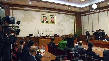 Corea del Norte condena a 15 años de trabajos forzados al estudiante estadounidense que robó un cartel de propaganda