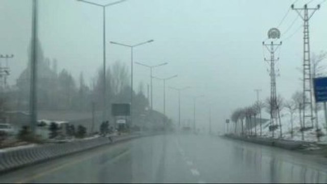 Kar Yağışı Ulaşımı Olumsuz Etkiledi
