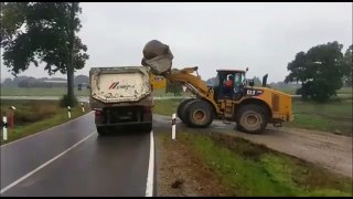How not to load stone in the truck