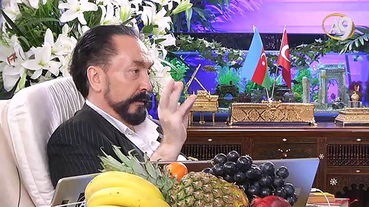 Münafıkların Müslümanlardan ayrılmasının sebepleri; 1 Sapıklıklarına devam etmek 2 İbadetlerden uzaklaşmak.