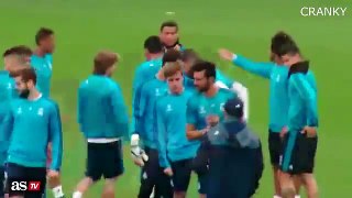 Luka Modric And James Rodriguez Having Fun In Real Madrid Training 03/11/2015