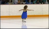 Quando esta menina põe os pés no gelo ficou tudo em choque, mas veja bem o que ela faz!!