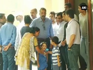 Sanjay Dutt s biopic to hit theatres on Christmas 2017