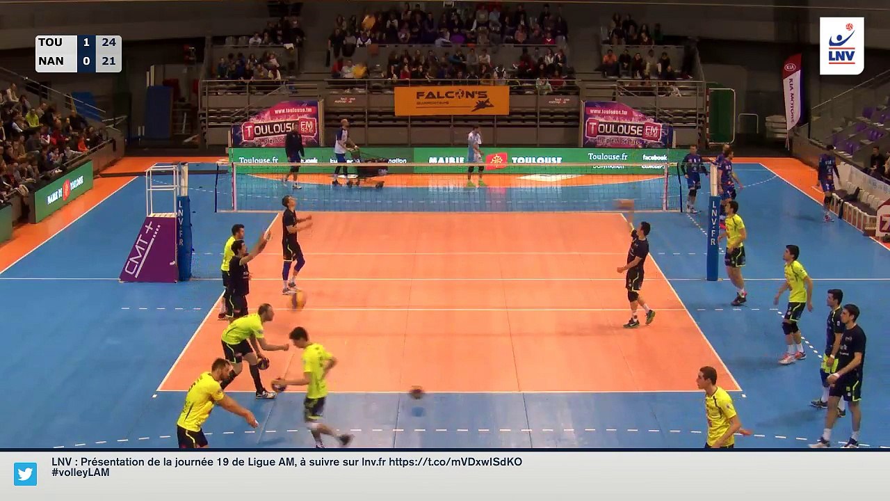 animation danse entre le 2ème et 3ème set de Toulouse-Nantes du 23/02/2016 par le Le groupe de danse de PGA de St Alban