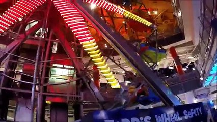 Ferris wheel Toys R us Time square New York City (News World)