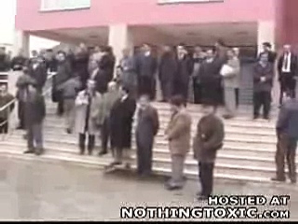 The worst firefighter ever_360p'